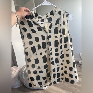 Black and Cream Sleeveless Blouse